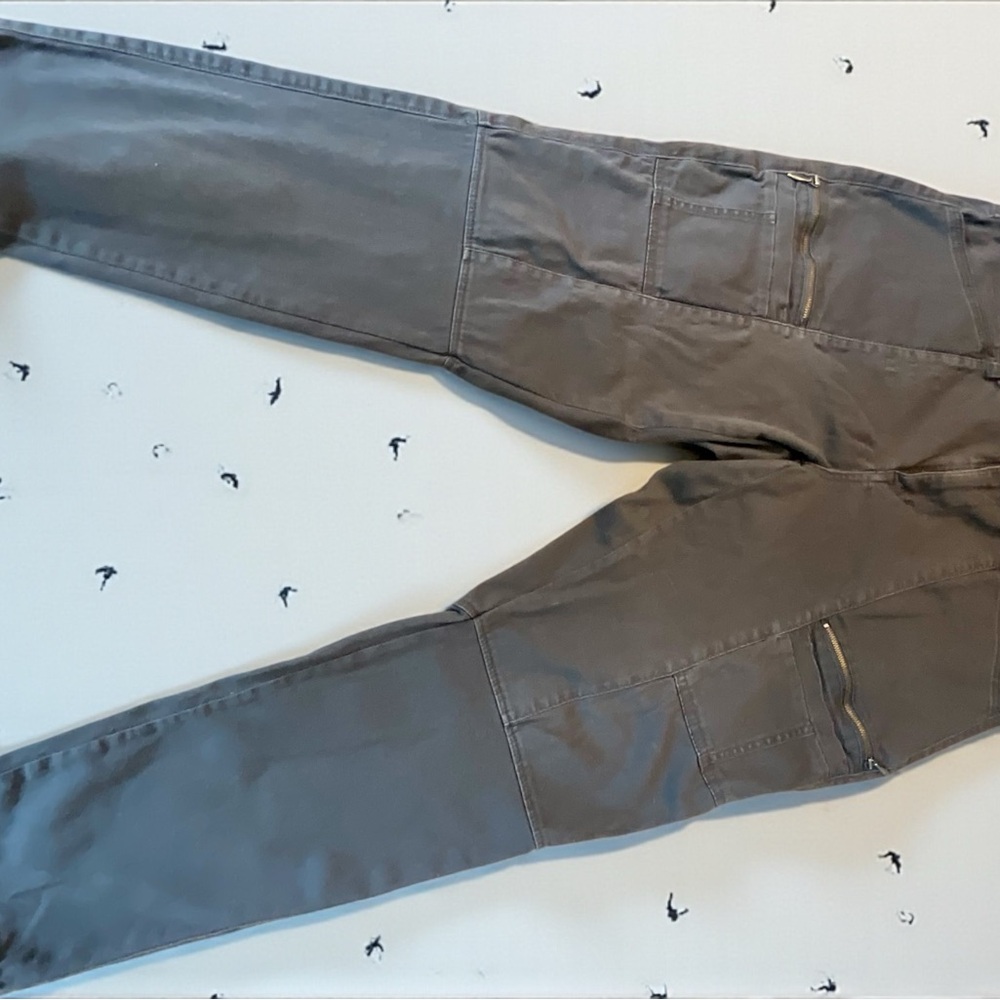 UNIONBAY Gray Cargo-Utility Pants Size 17 Juniors Relaxed Fit - Picture 4 of 9